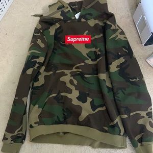 Camo “Supreme” sweatshirt hoodie